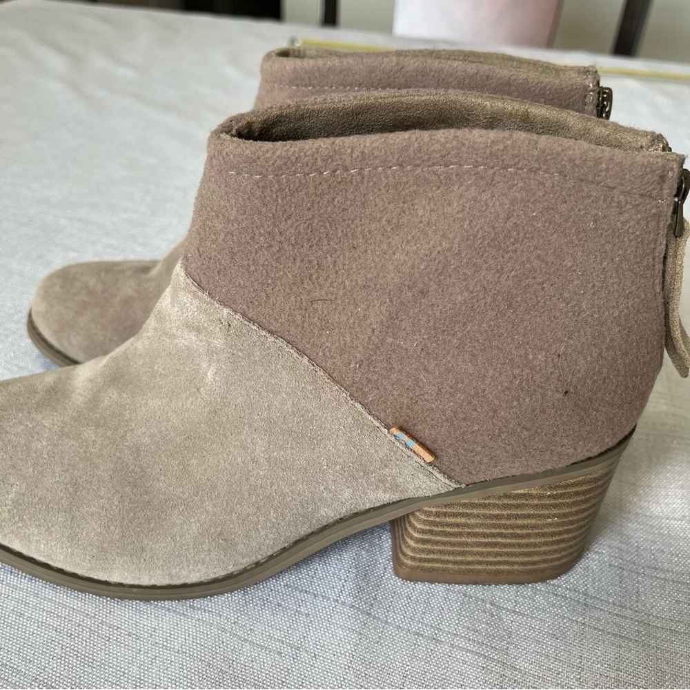 TOMS LACY BOOTIE Leather Wool Women’s Size 8 Casual Neutral Fall Winter
